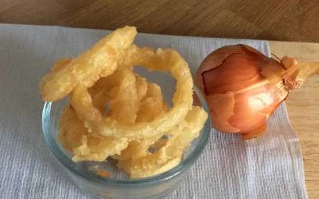 bowl of onion rings